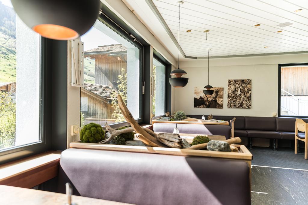 Schnider Bed&Breakfast Und Cafe Валс Екстериор снимка
