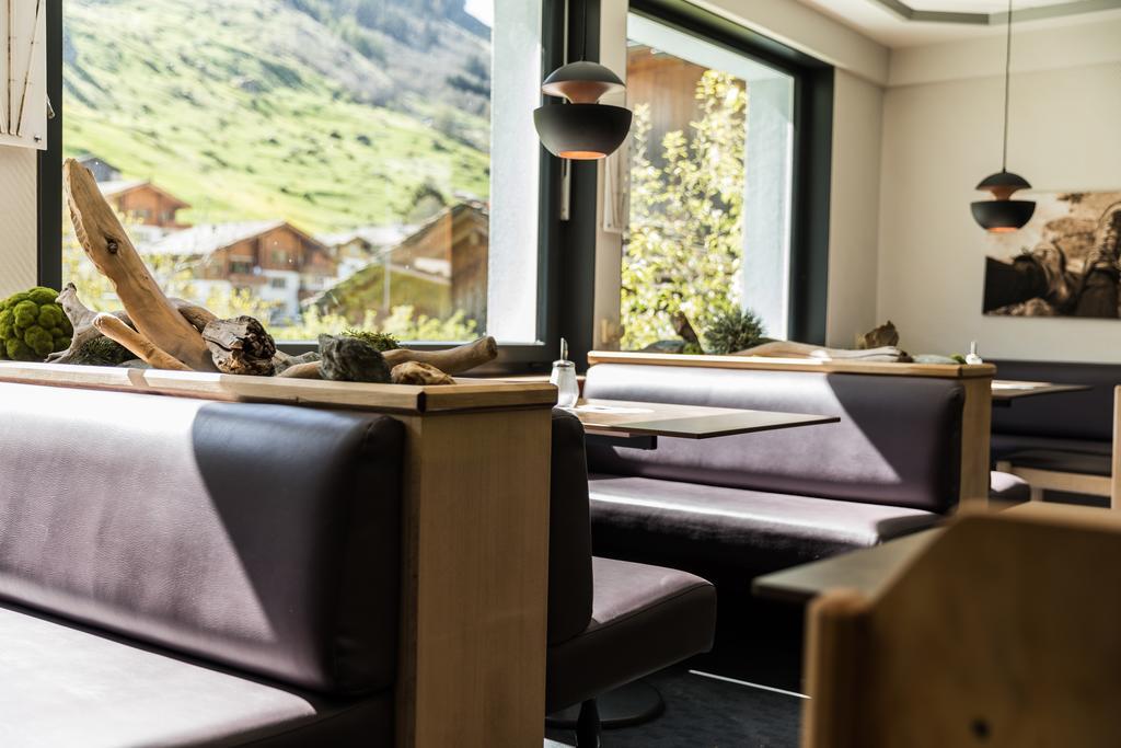 Schnider Bed&Breakfast Und Cafe Валс Екстериор снимка