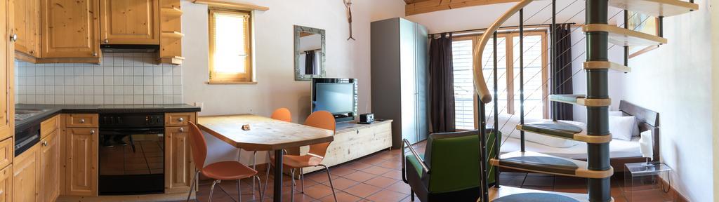 Schnider Bed&Breakfast Und Cafe Валс Екстериор снимка