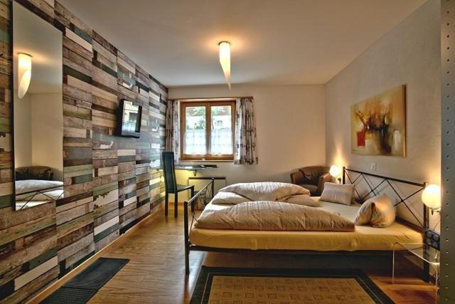 Schnider Bed&Breakfast Und Cafe Валс Стая снимка